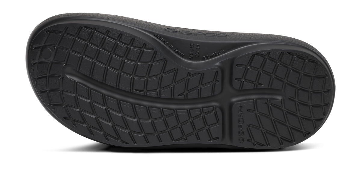 Men's Cloog PLUS Clog - Black - Image 8