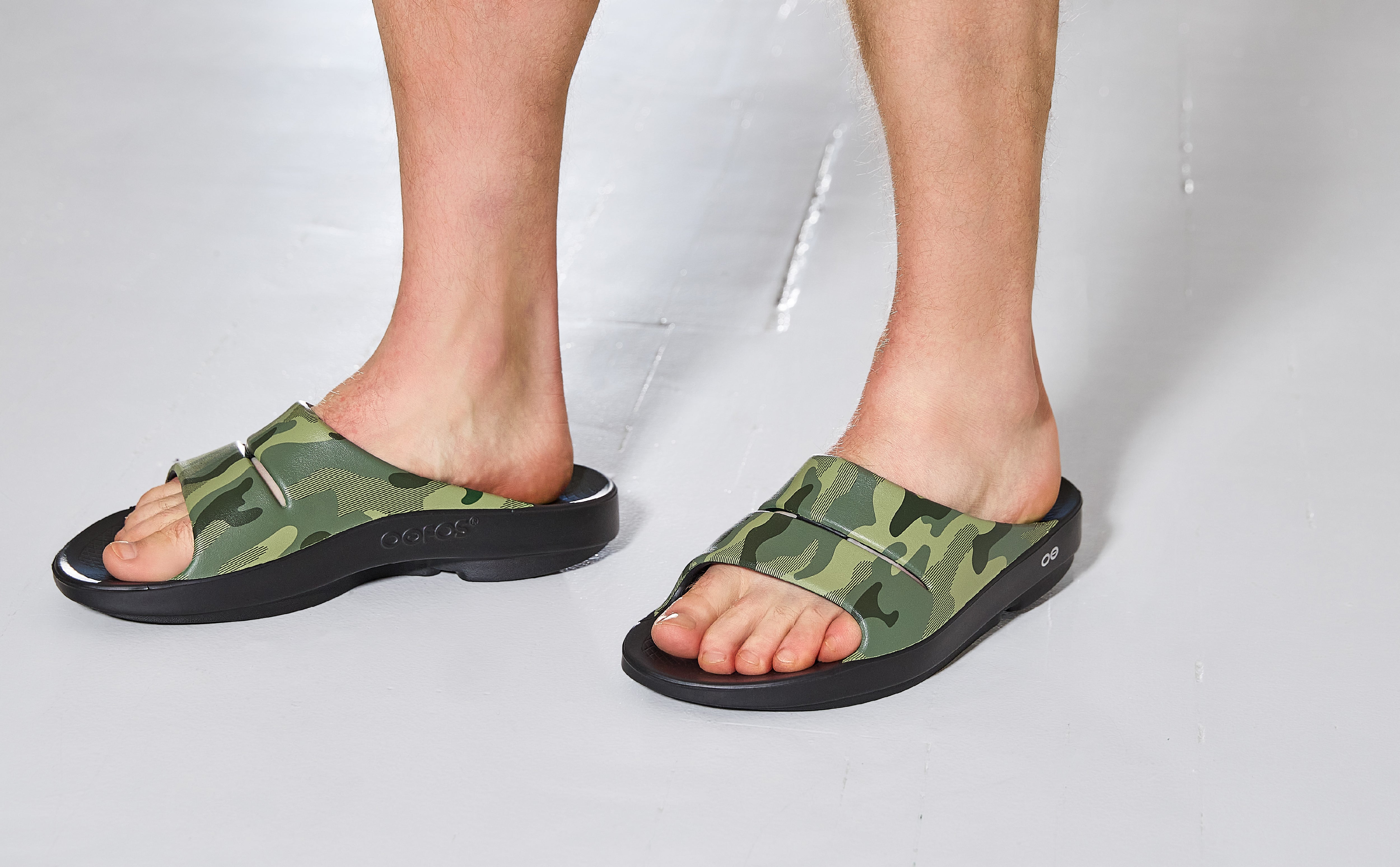 Men's OOahh Sport Slide Sandal - Green Camo - Image 8